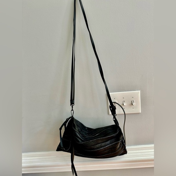 Beautiful leather cross body bag - Picture 5 of 15